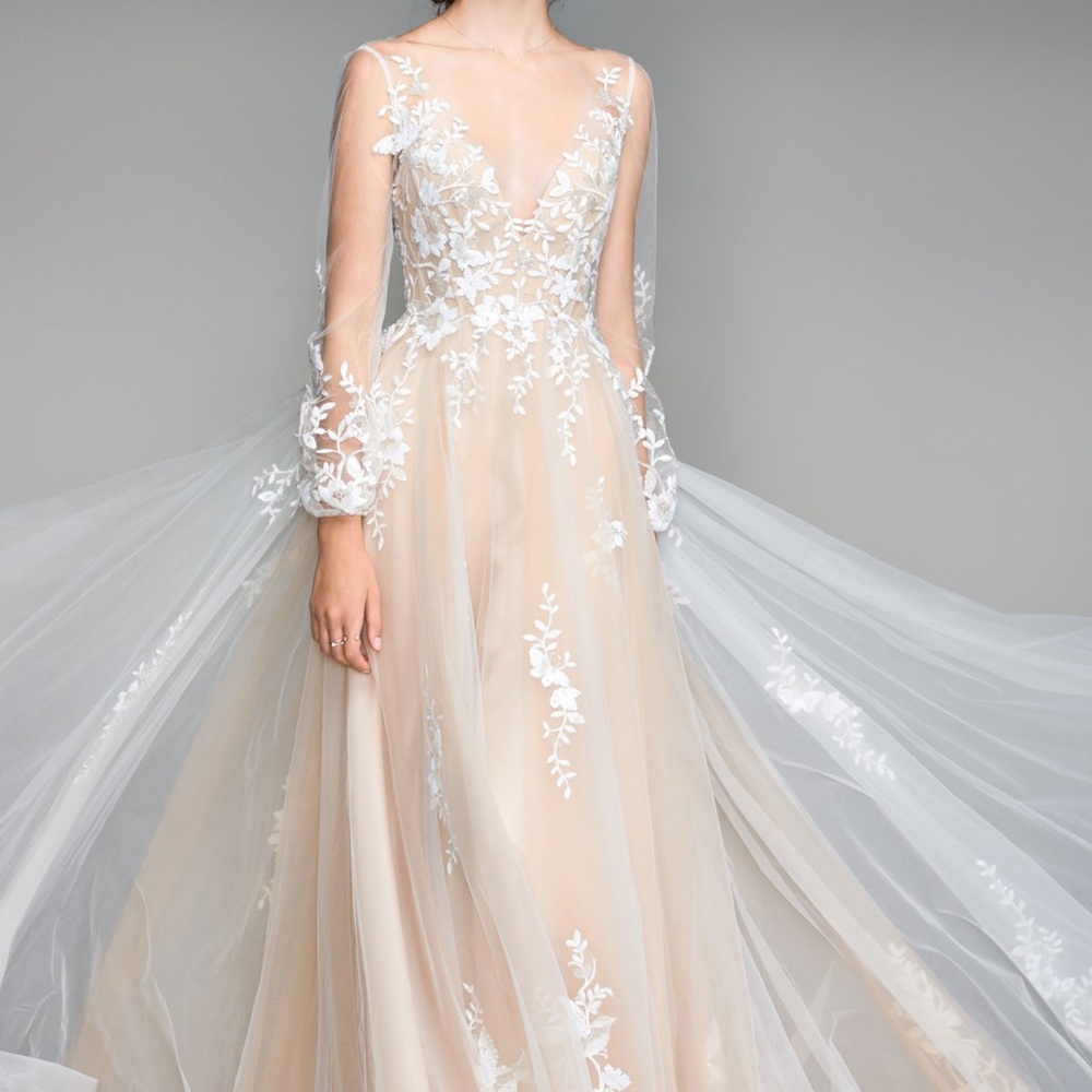 Saros 50701 Willowby by Watters Wedding Dress